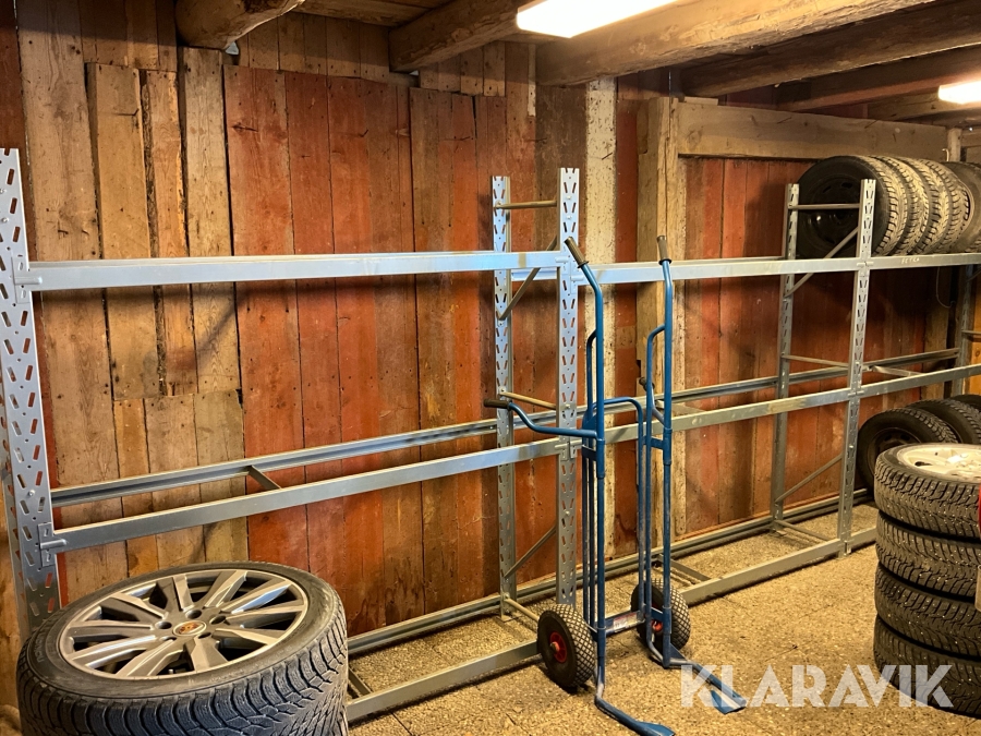 Däckställ inklusive däckkärra 4 sektioner