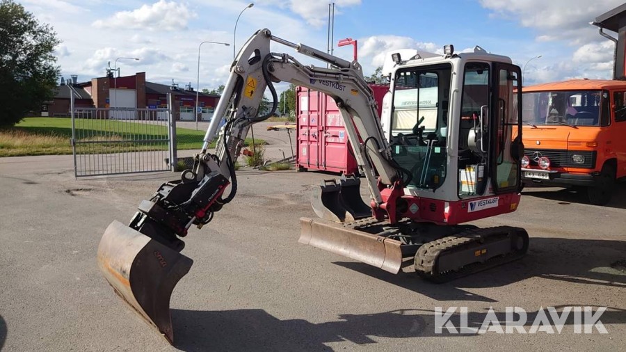 Grävmaskin Takeuchi TB225 