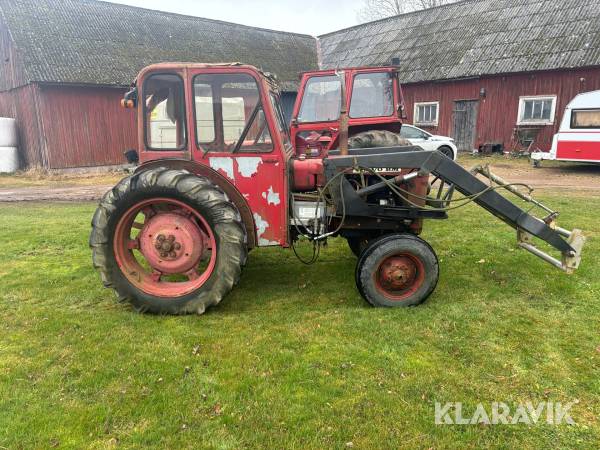 Veterantraktor Volvo BM 320 med frontlastare