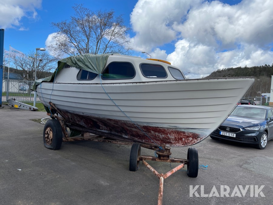 Motorbåt Polar 22 Delux