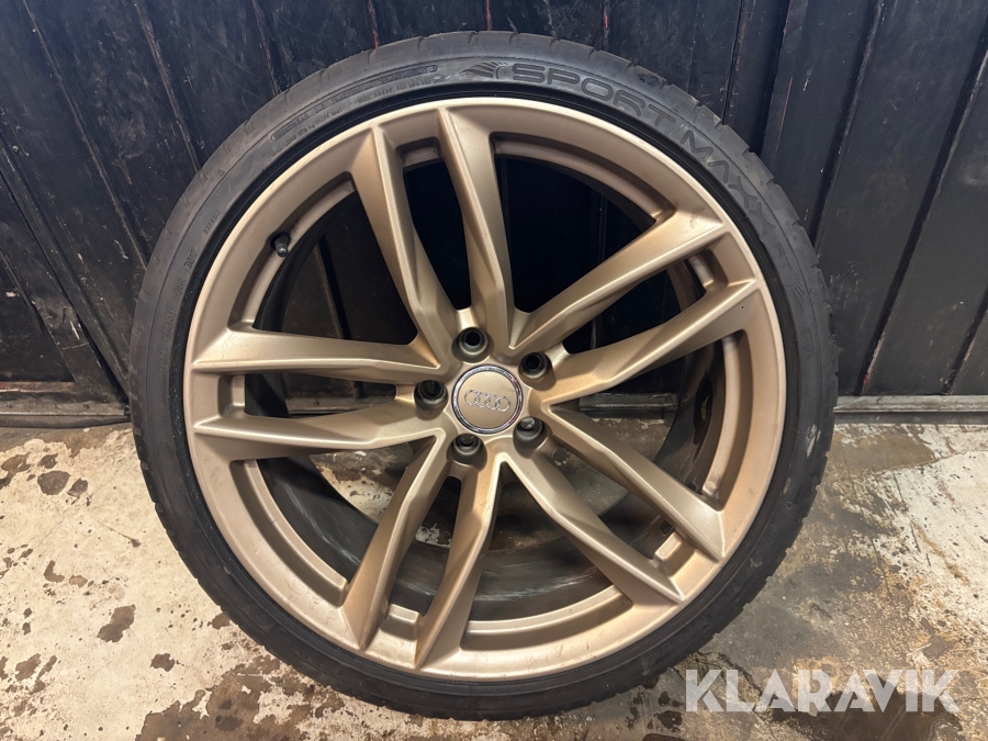 Däck på Audi Orginalfälgar 265/30ZR20 4st