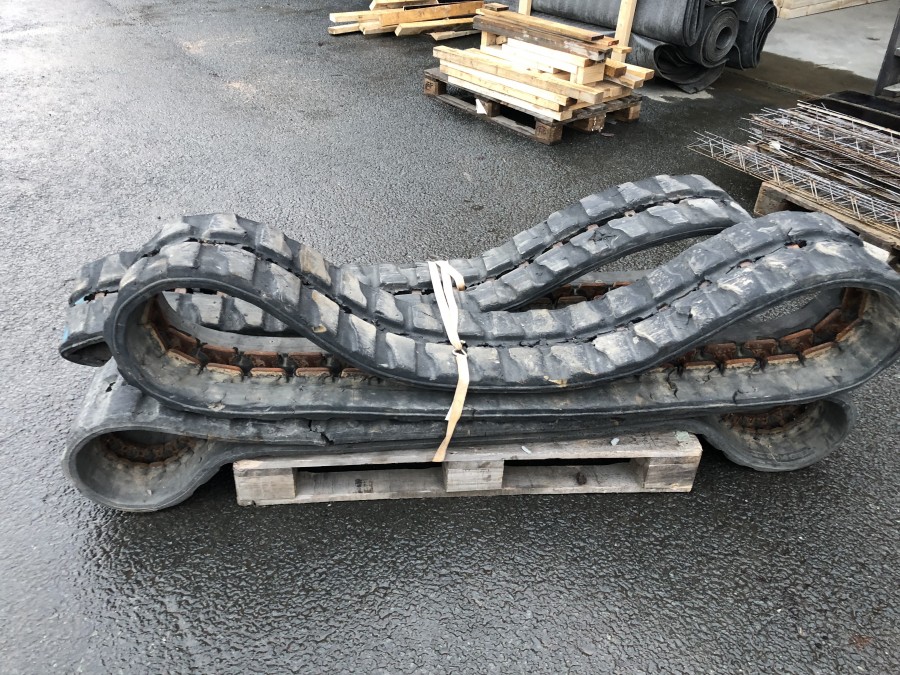 Gummilarver till Grävmaskin