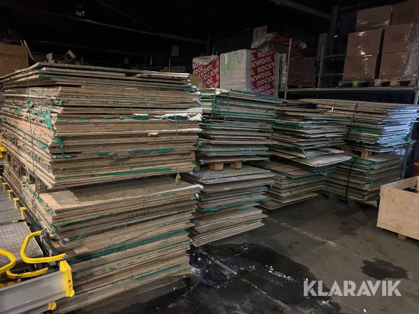 Plywood 8 pallar