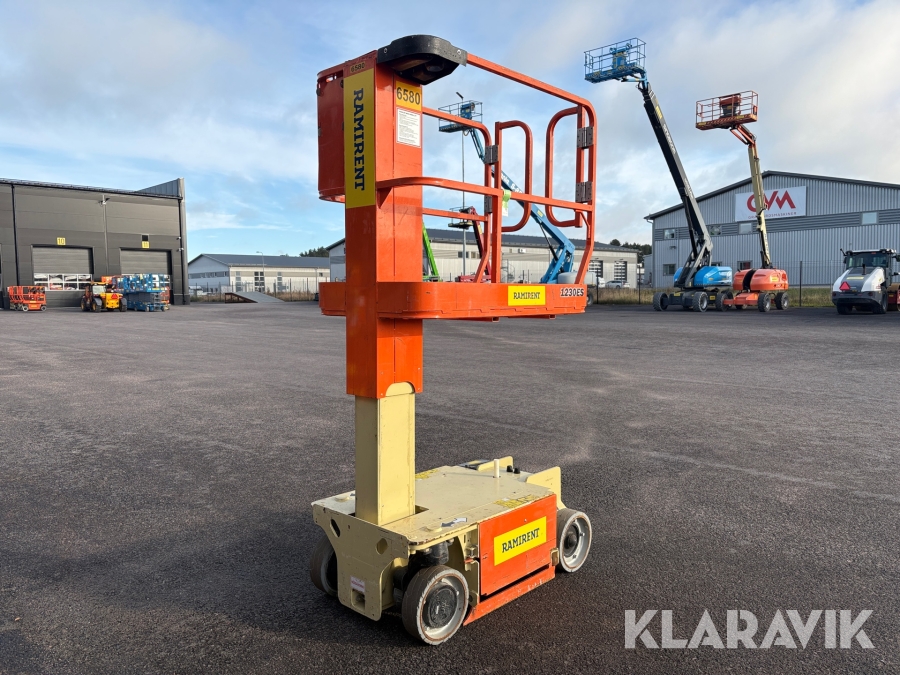 Pelarlift JLG 1230 ES
