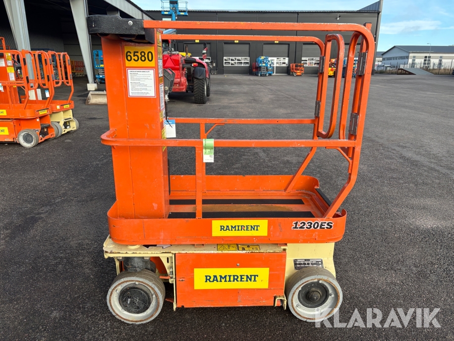 Pelarlift JLG 1230 ES