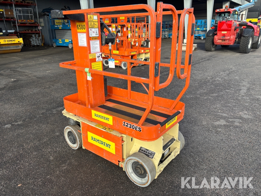 Pelarlift JLG 1230 ES