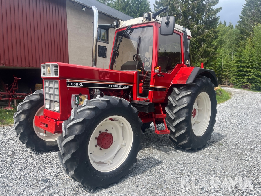 Traktor Case International 956 XL