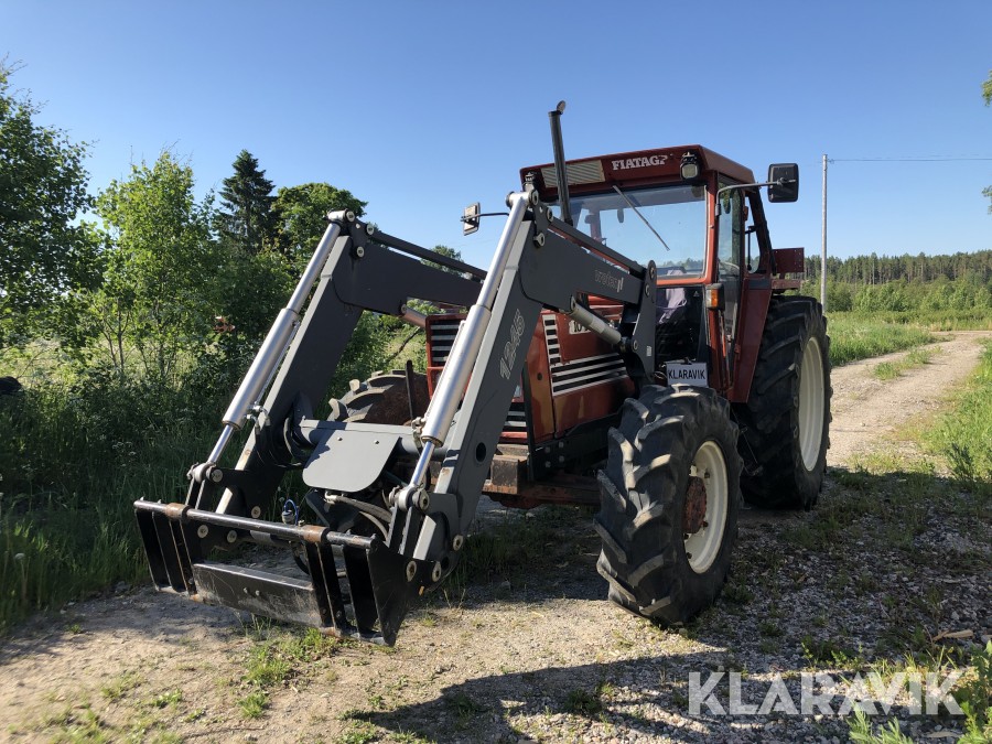 Traktor FIAT  110-90 DT med frontlastare och 4WD