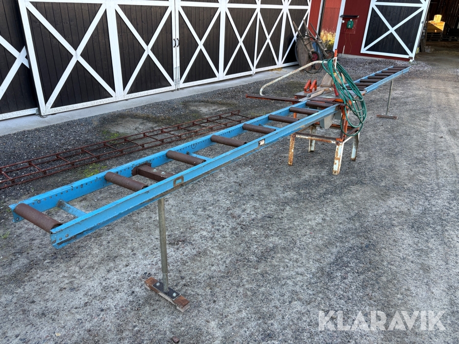 Klyvsåg med uppläggningsbord