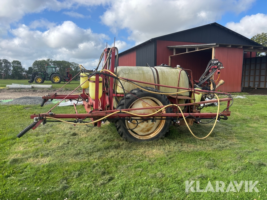 Bogserad växtskyddsspruta Hardi 10 m