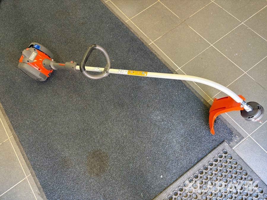 Trimmer Husqvarna 129C