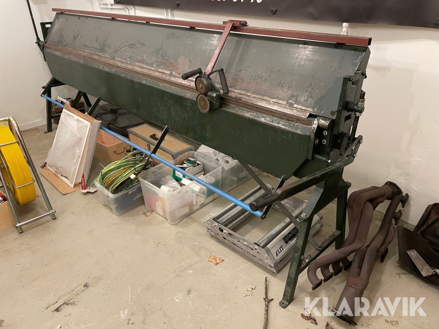 Kantbockmaskin med kapfunktion