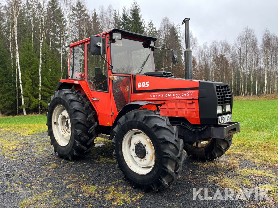 Traktor Valmet 805, Osby, Klaravik Auktioner