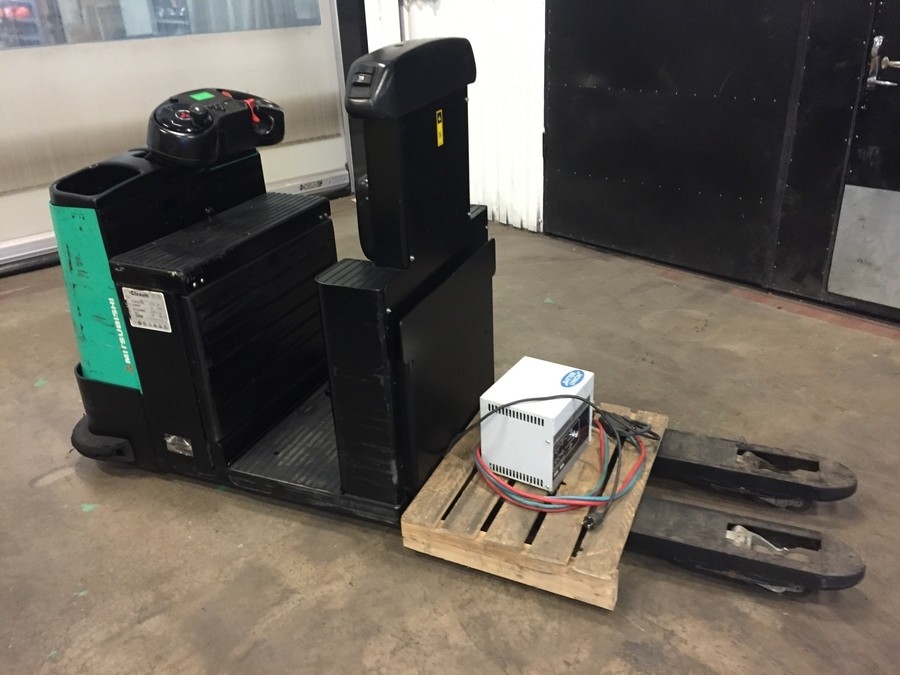 Låglyftande plocktruck