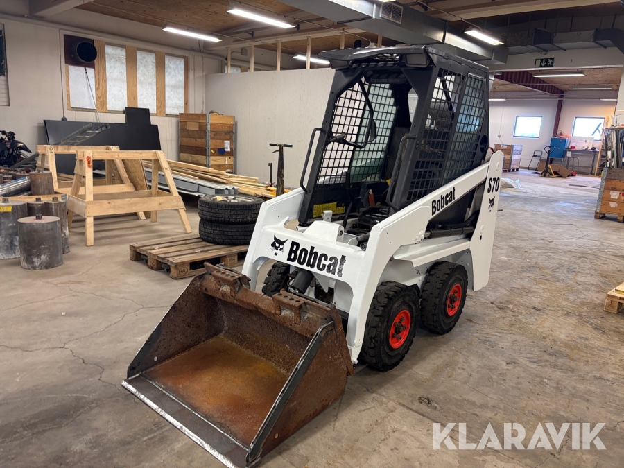 Kompaktlastare Bobcat S70 med skopa