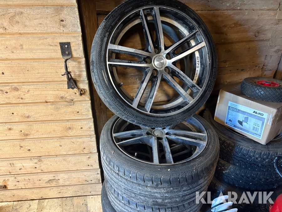 Däck Continental 225/40R18