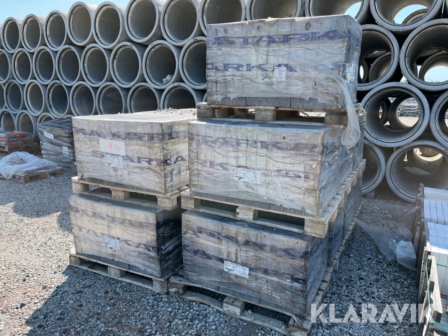 Betongplatta Starka Siena 350 tredjedelsplatta 100 mm Antracit 15 pallar