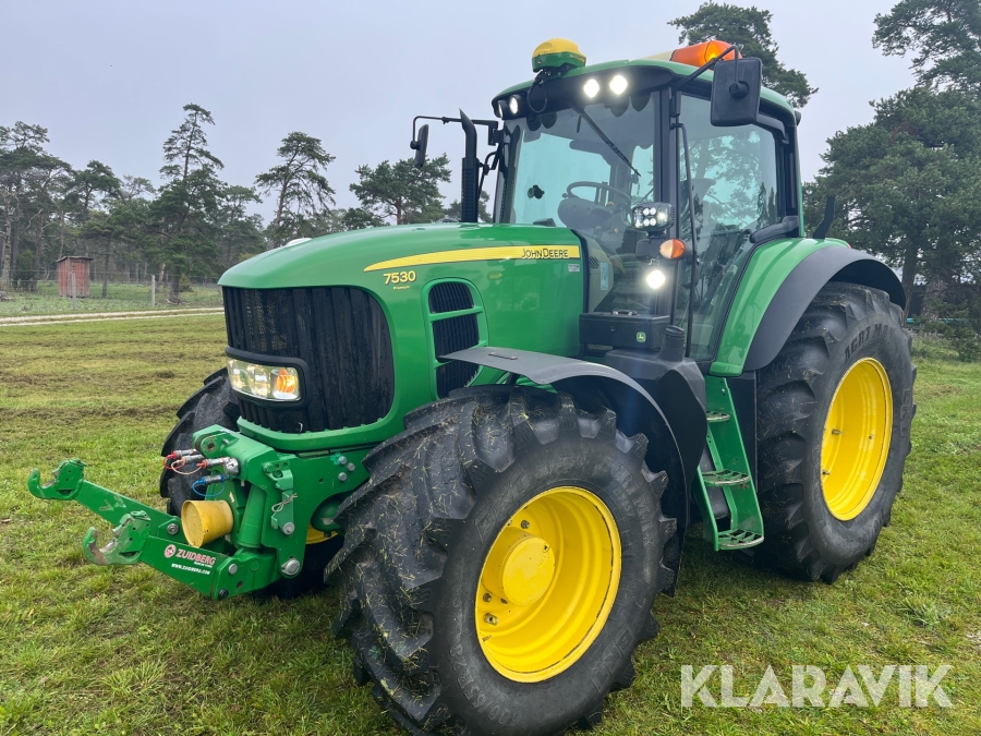 Traktor John Deere 7530 Premium med frontlyft & front pto
