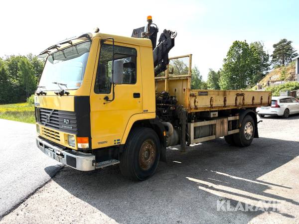 Lastbil Volvo FL7 4X2 med kran och tipp