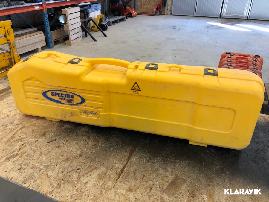 Klaravik Auktioner Planlaser Spectra Trimble HV101