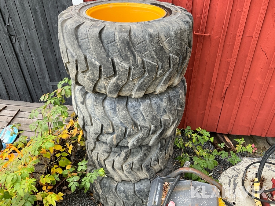 Däck & fälg till hjulgrävare Camso WEX732