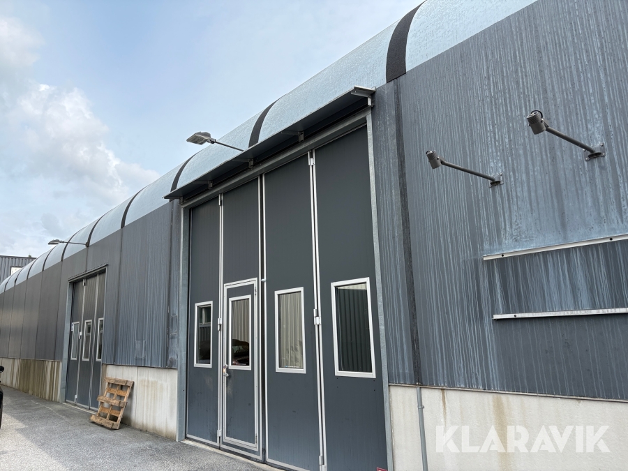 Industrihall /lager /förråd ca 181 kvm med loft