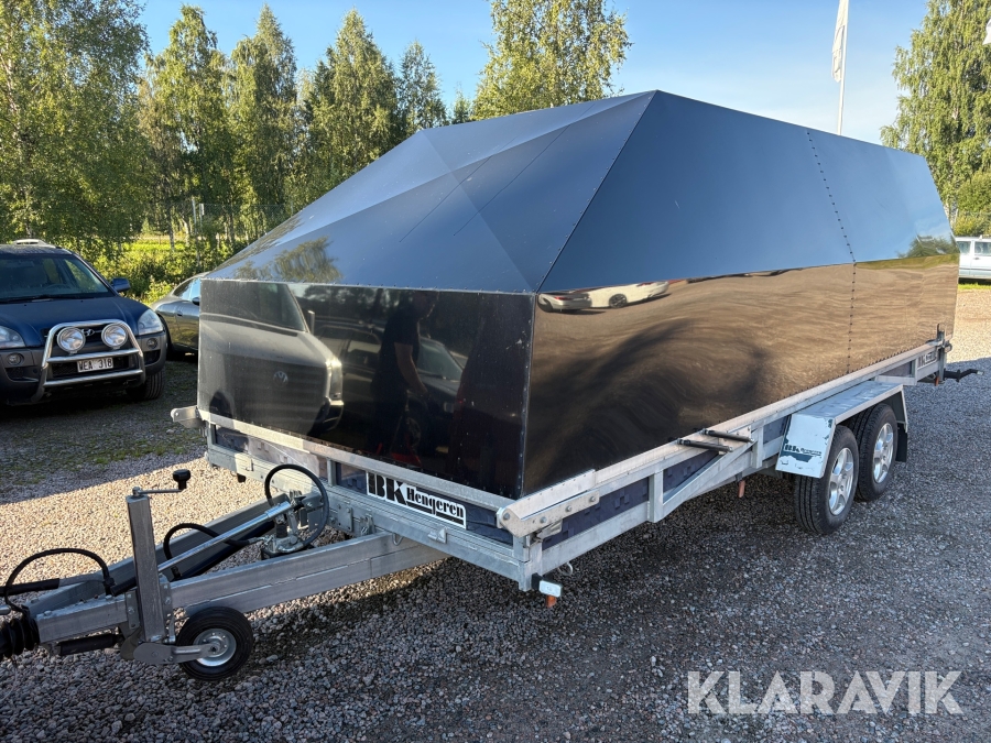 Personbilssläp BK Hengeren PL2752B med kåpa 