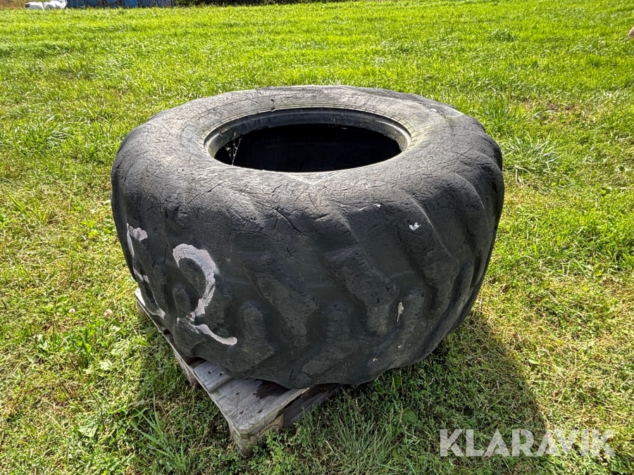 Skogsdäck Trelleborg Twin 700/26.5