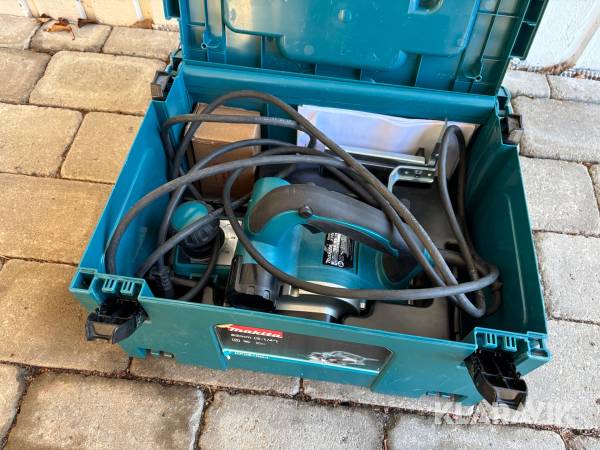 Elhyvel Makita KP0810C