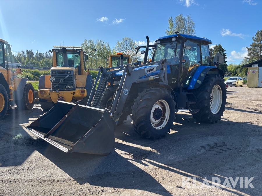 Traktor New Holland TM120