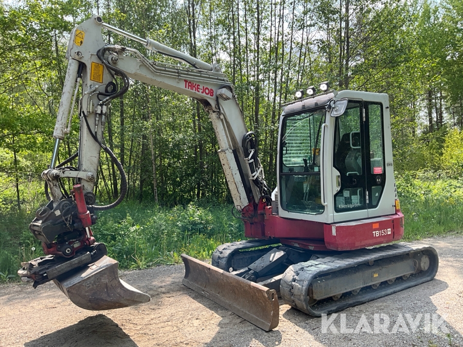 Grävmaskin Takeuchi TB153FR med tiltrotator och skopor