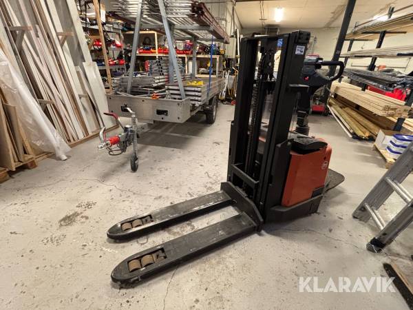 Truck Ledstaplare BT SWE160D med pekplatta