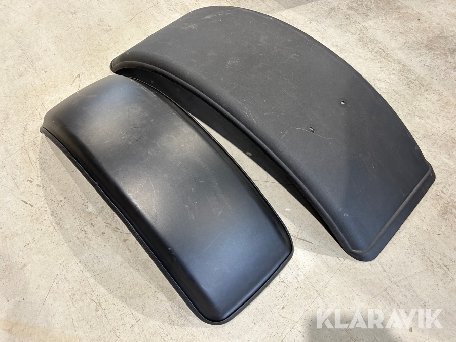 Skärmar till traktor 2 st