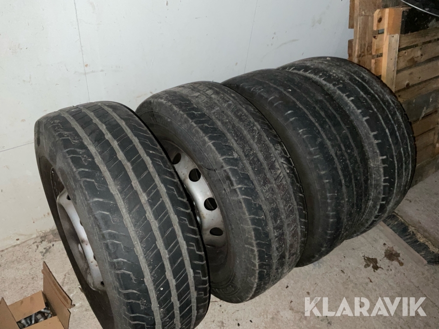 Allvädersdäck till Fiat Ducato Continental 215/70R15C