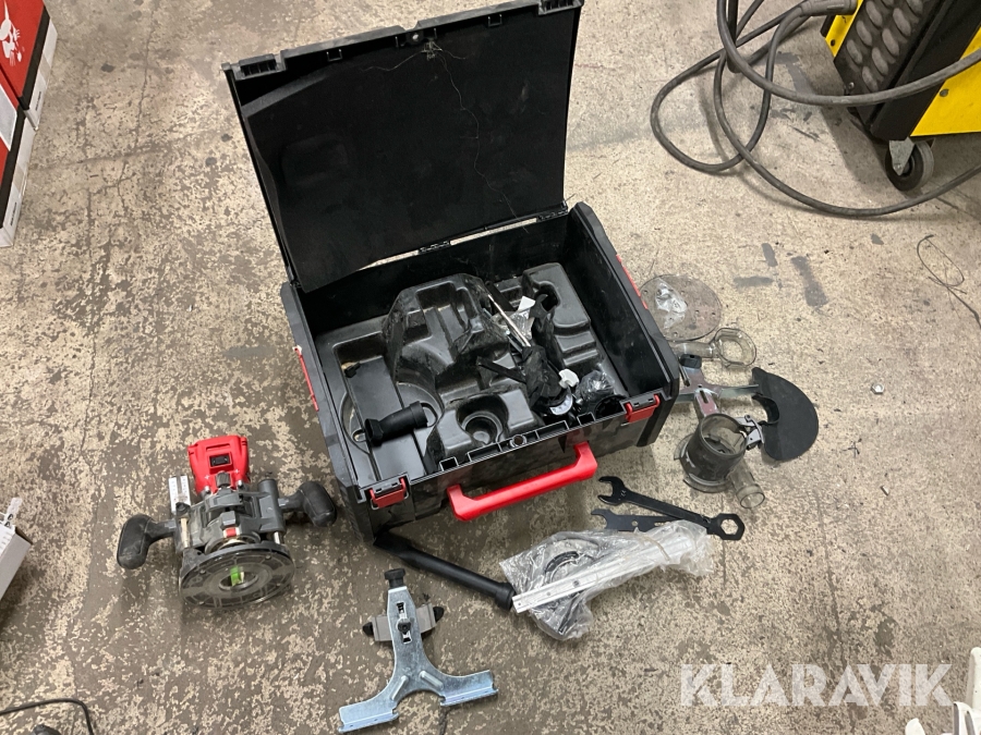 Överhandsfräs Milwaukee M18 FTR8