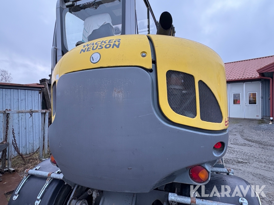 Grävmaskin Wacker Neuson 6503 WD med vagn & redskap