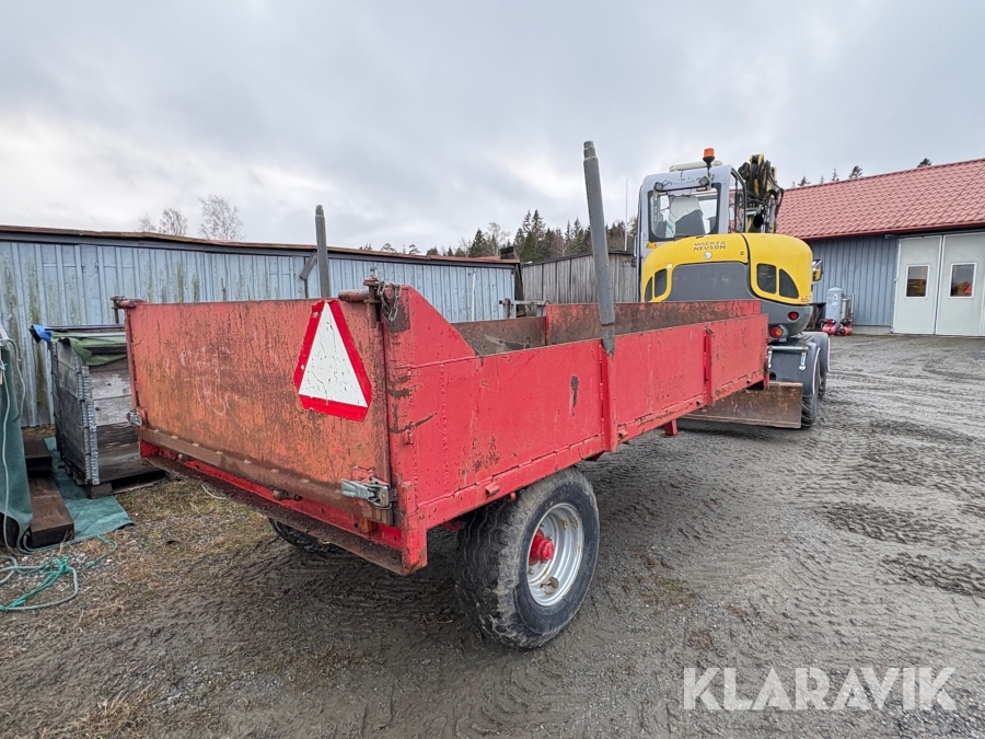 Grävmaskin Wacker Neuson 6503 WD med vagn & redskap