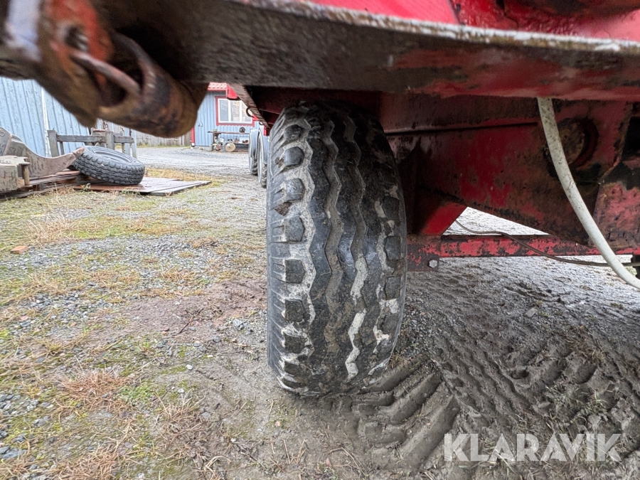 Grävmaskin Wacker Neuson 6503 WD med vagn & redskap