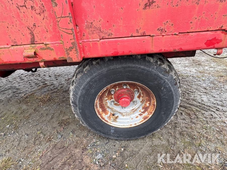 Grävmaskin Wacker Neuson 6503 WD med vagn & redskap