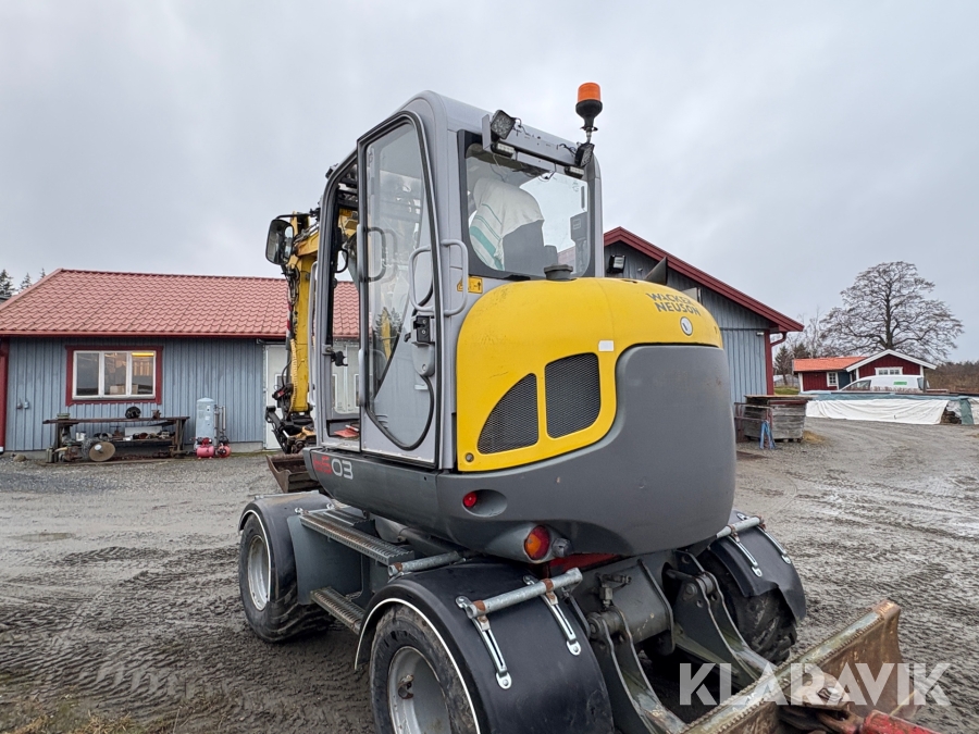 Grävmaskin Wacker Neuson 6503 WD med vagn & redskap