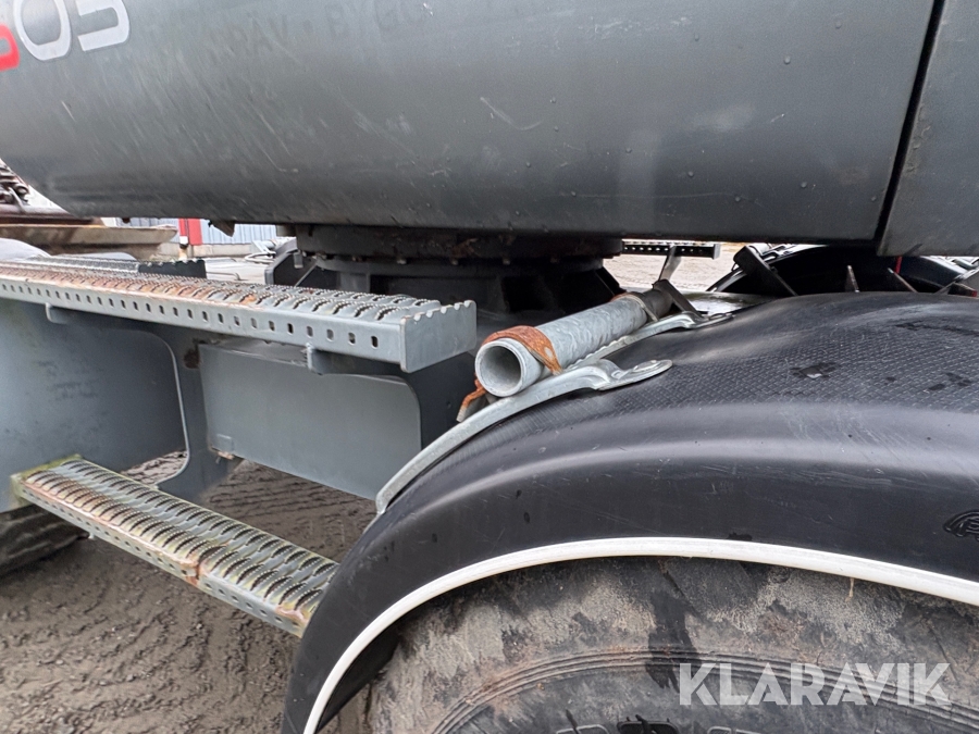 Grävmaskin Wacker Neuson 6503 WD med vagn & redskap