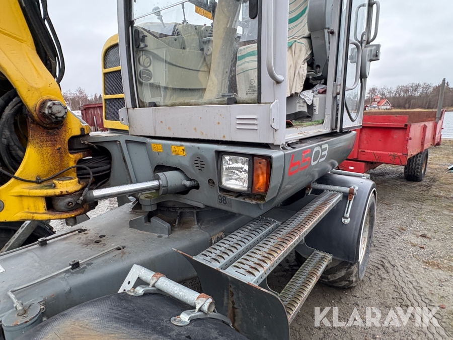 Grävmaskin Wacker Neuson 6503 WD med vagn & redskap