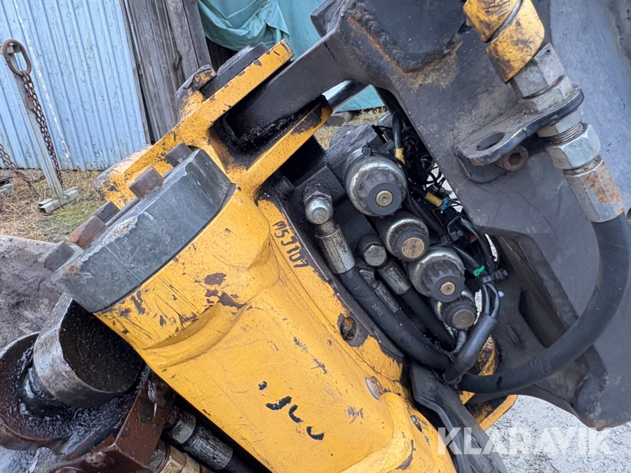 Grävmaskin Wacker Neuson 6503 WD med vagn & redskap