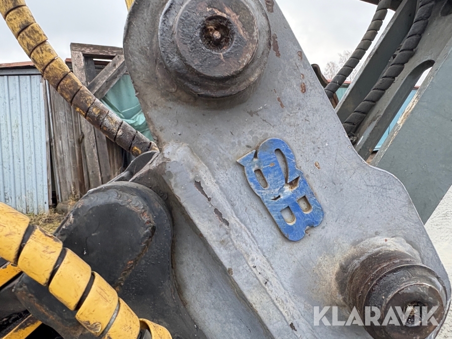 Grävmaskin Wacker Neuson 6503 WD med vagn & redskap