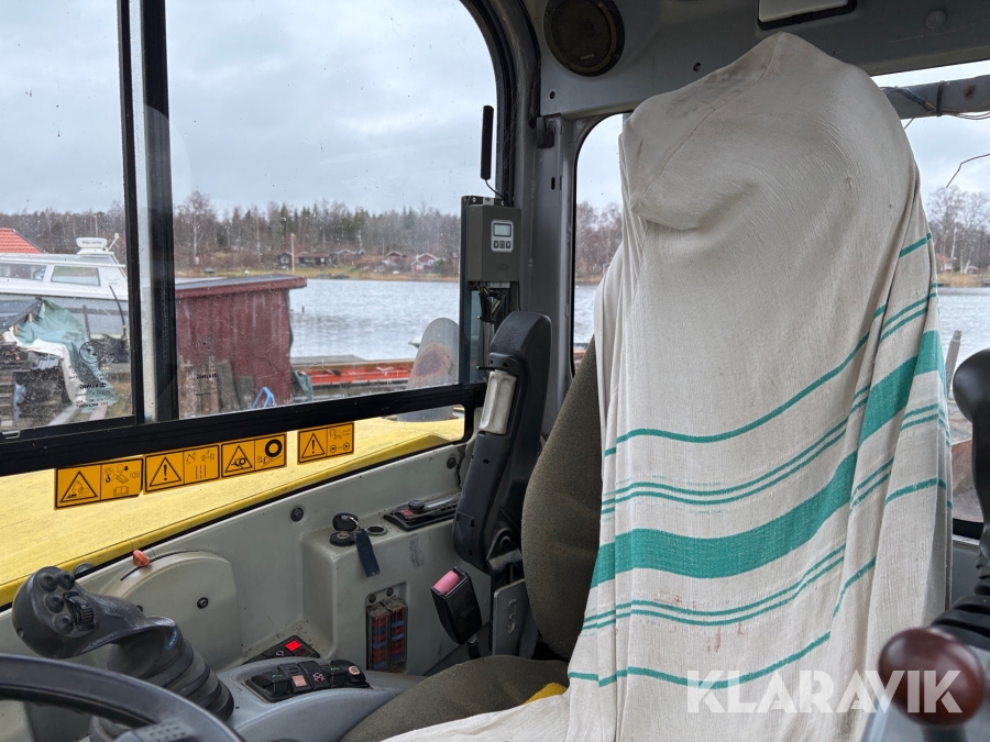 Grävmaskin Wacker Neuson 6503 WD med vagn & redskap