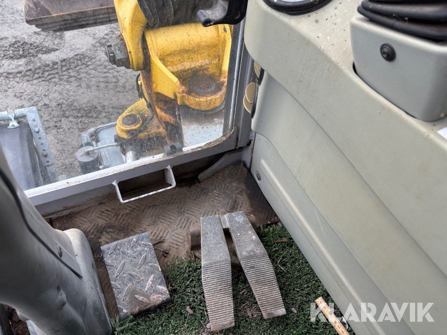 Grävmaskin Wacker Neuson 6503 WD med vagn & redskap