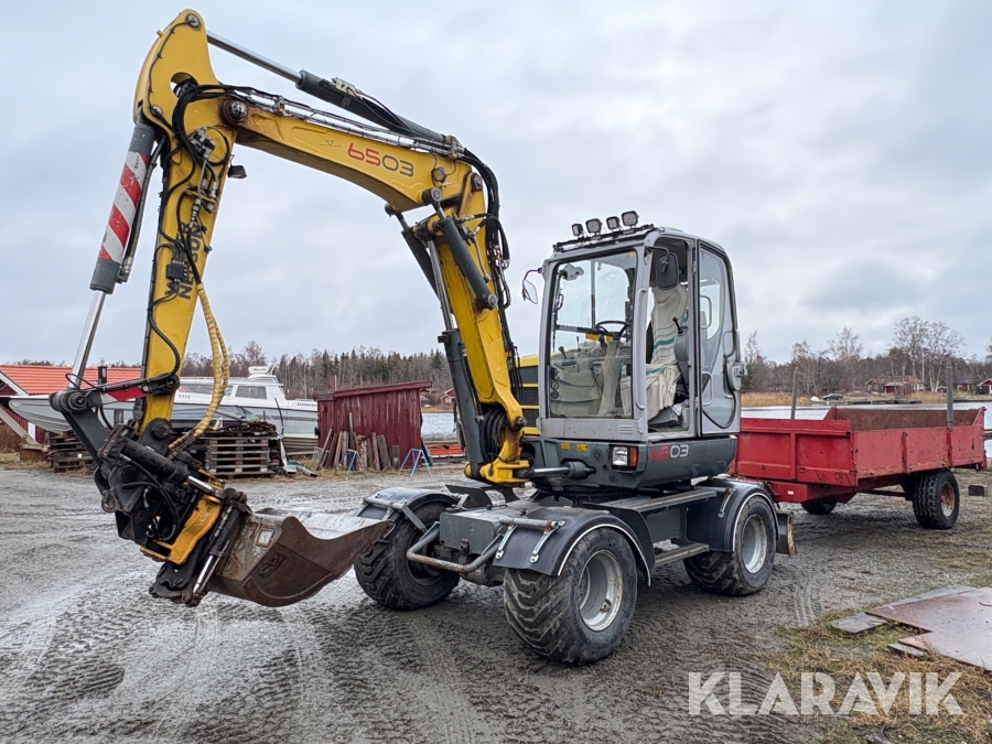 Grävmaskin Wacker Neuson 6503 WD med vagn & redskap