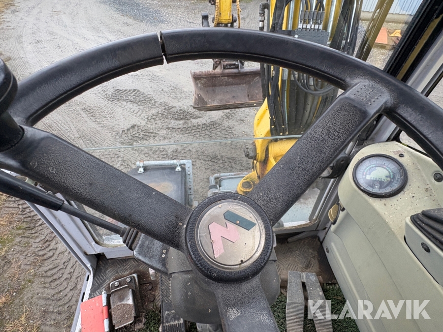 Grävmaskin Wacker Neuson 6503 WD med vagn & redskap
