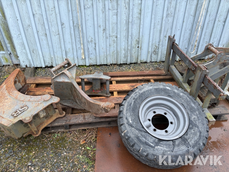 Grävmaskin Wacker Neuson 6503 WD med vagn & redskap