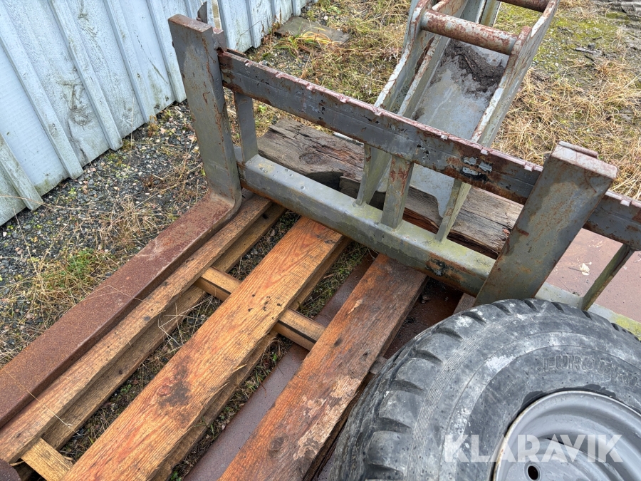 Grävmaskin Wacker Neuson 6503 WD med vagn & redskap